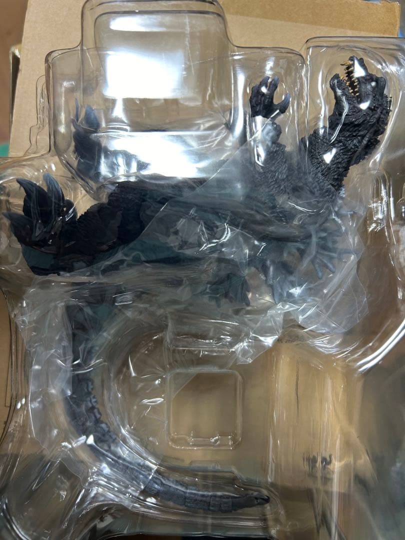 S.H.MonsterArts　モンスターアーツ ゴジラ 2001