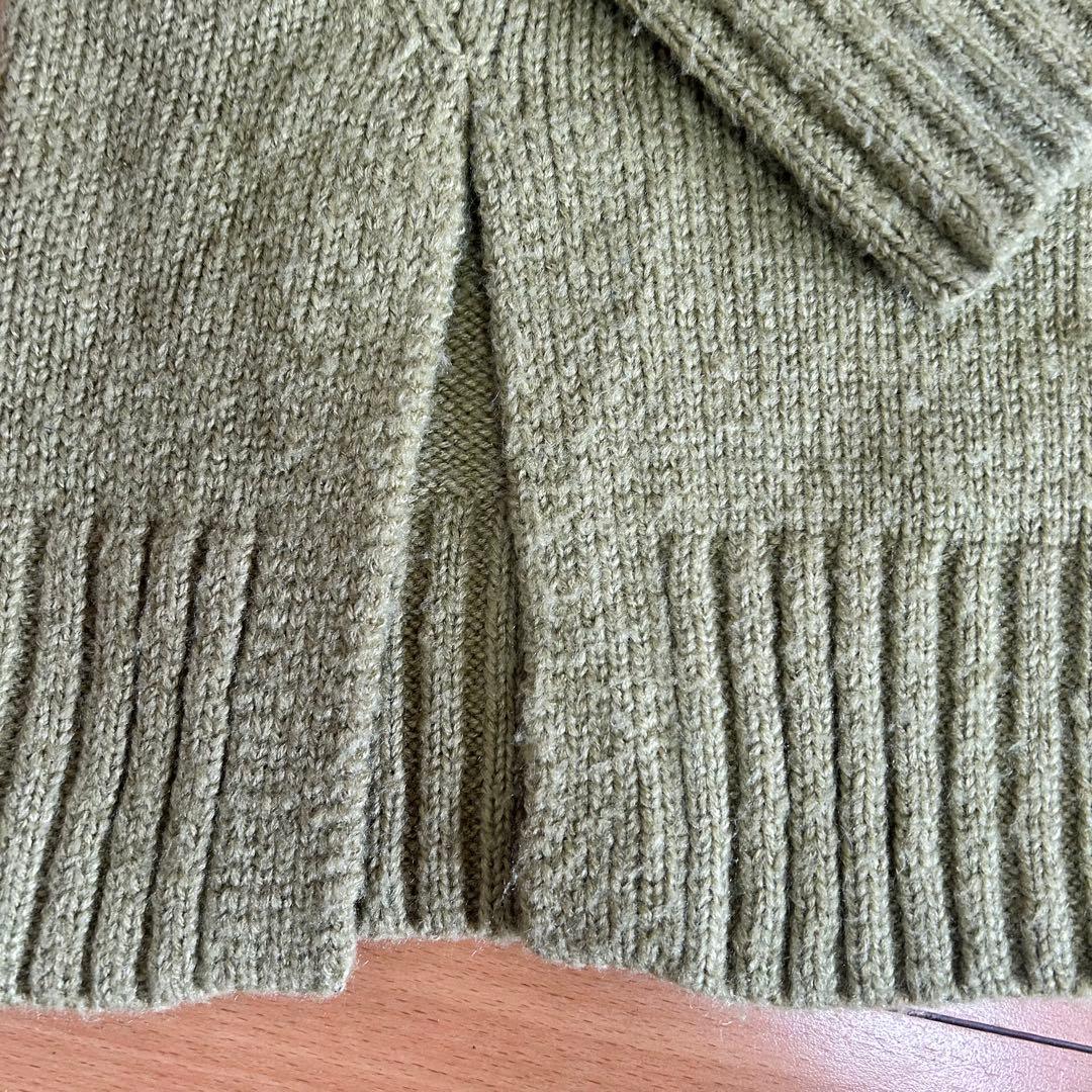 オリーブグリーン タートルネックニット - メルカリ