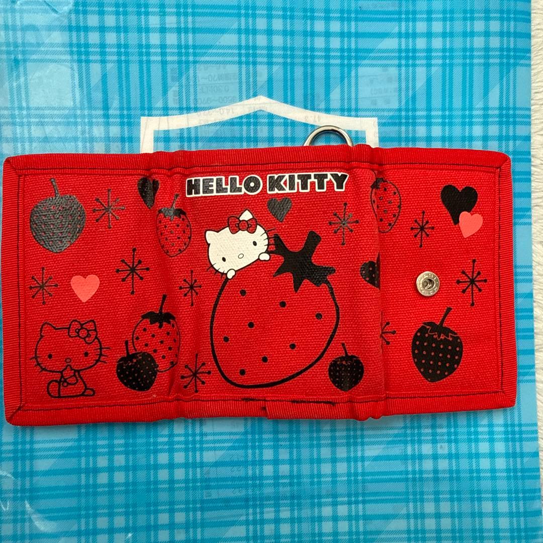 ハローキティ いちご柄デザイン キーケース 平成レトロ - メルカリ