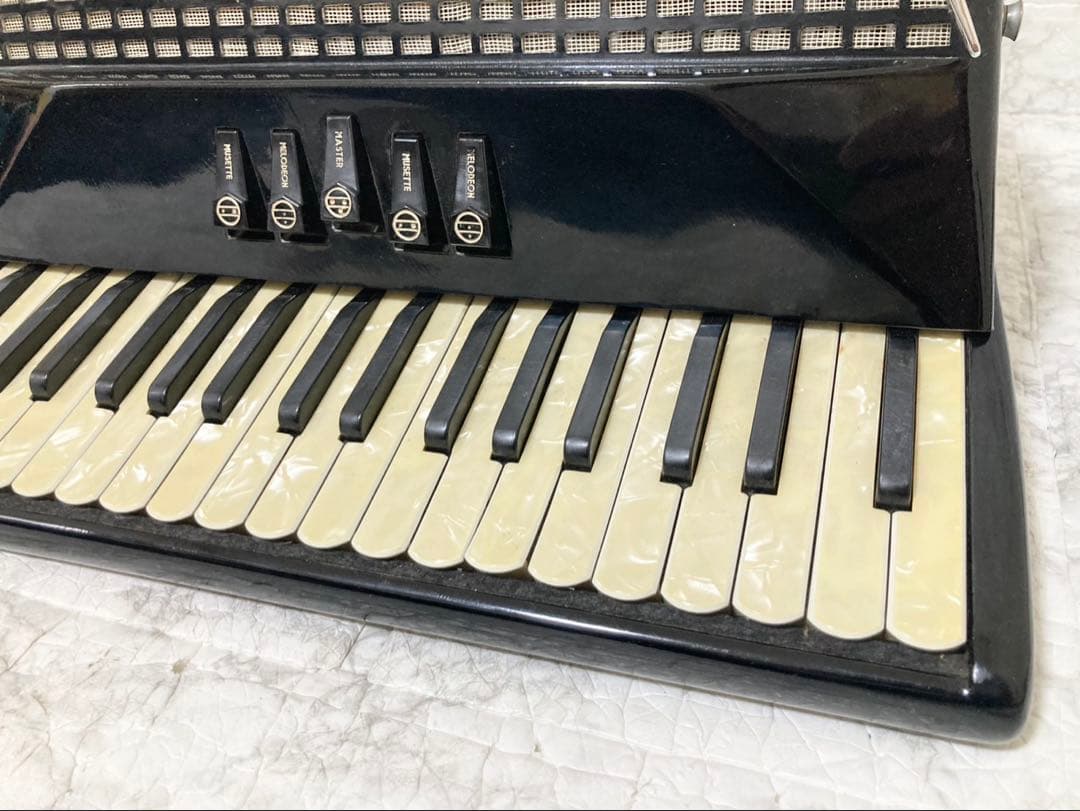 音出し確認済 蛇腹良好】EXCELSIOR アコーディオン Mod.303/S - メルカリ
