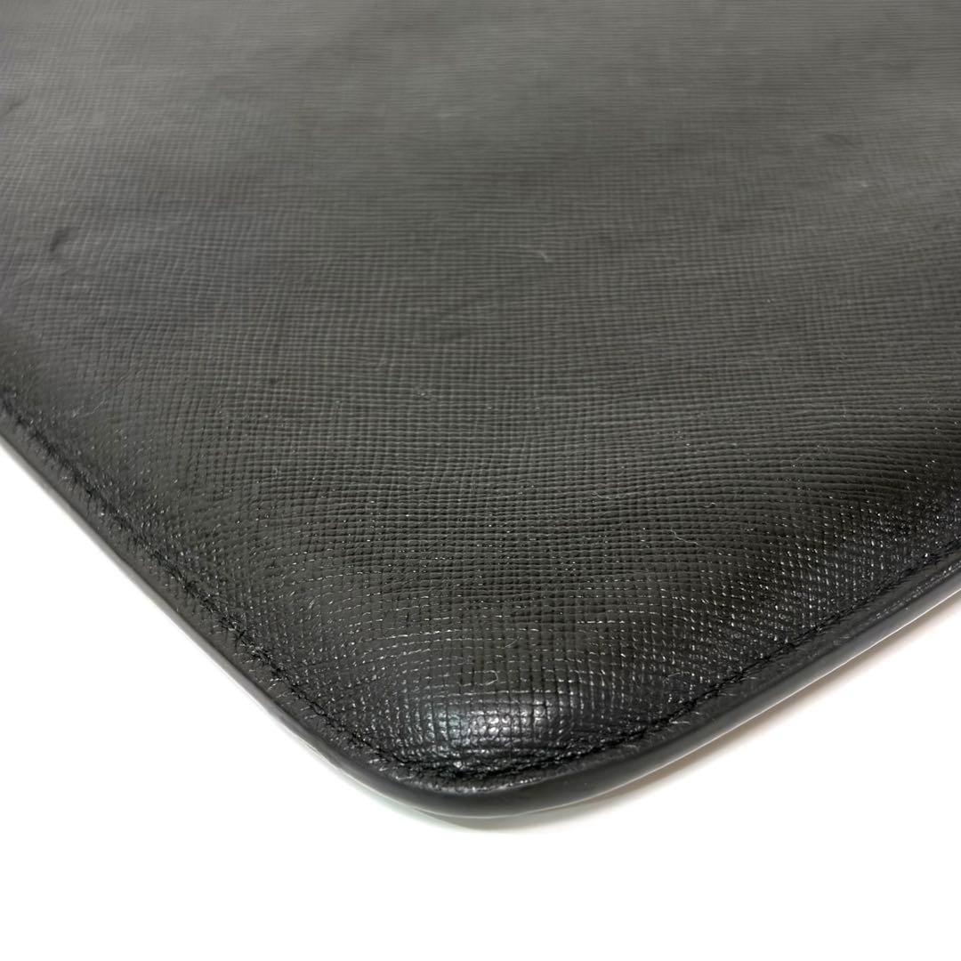 PRADA iPadケース サフィアーノレザー ブラック 三角ロゴ