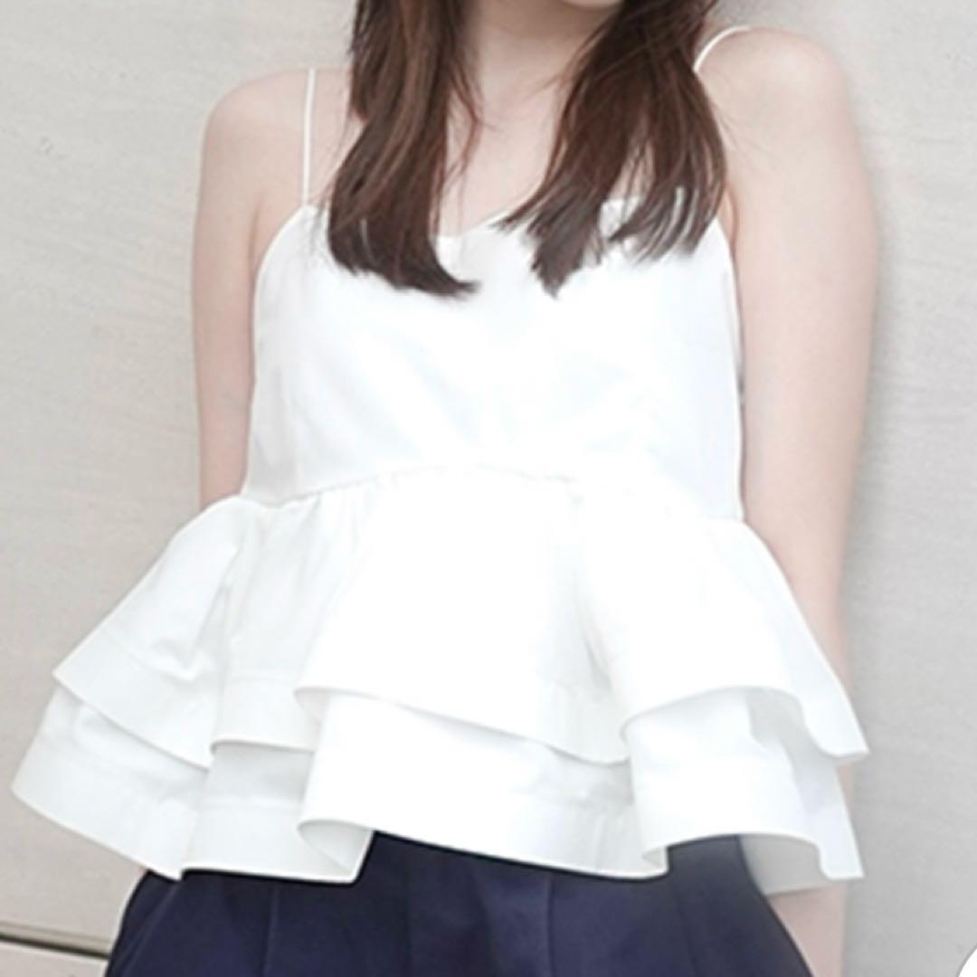 ラッフルヘムデザインキャミソール　FRAY I.D ラッフルヘムデザインキャミソール｜FRAY I.D フレイ・アイディー