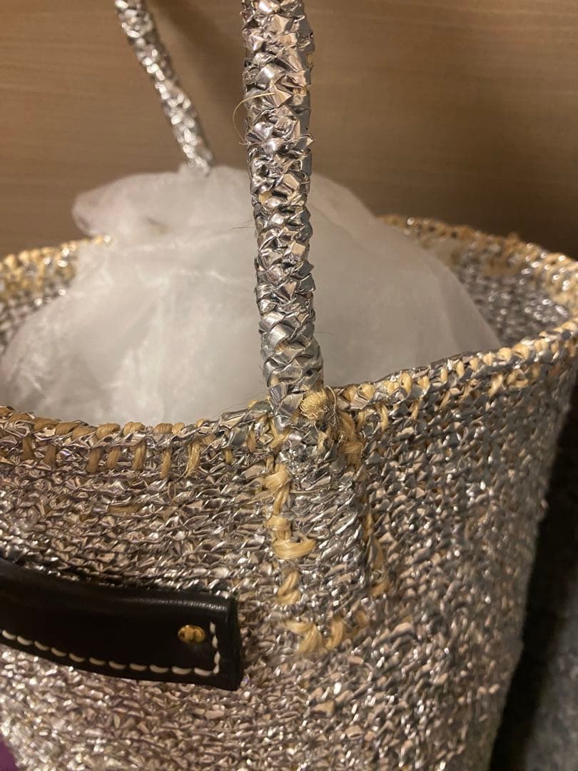 お値引き meongblue シルバー バッグ タッセル付き