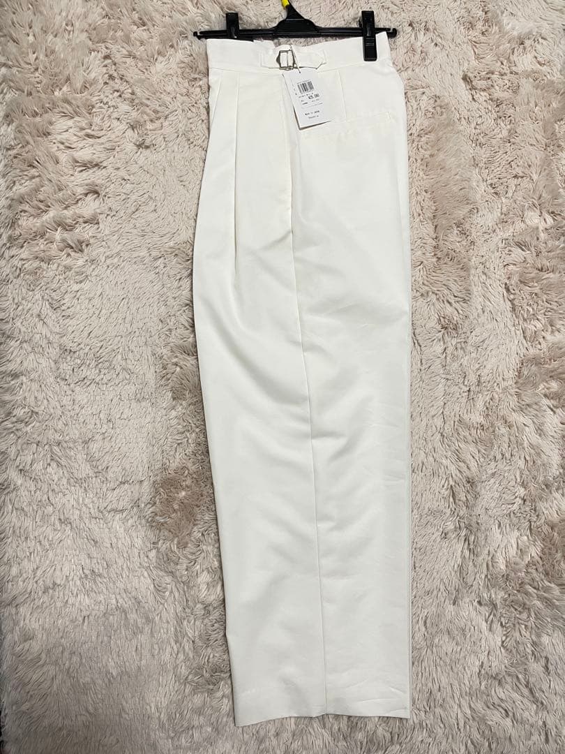 未使用〉gypsohilaジプソフィアスタイリッシュチノパンツホワイト36