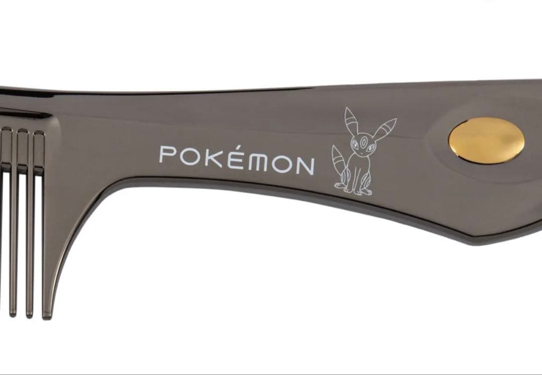 即日発送】ポケモン ブラック コーム - メルカリ