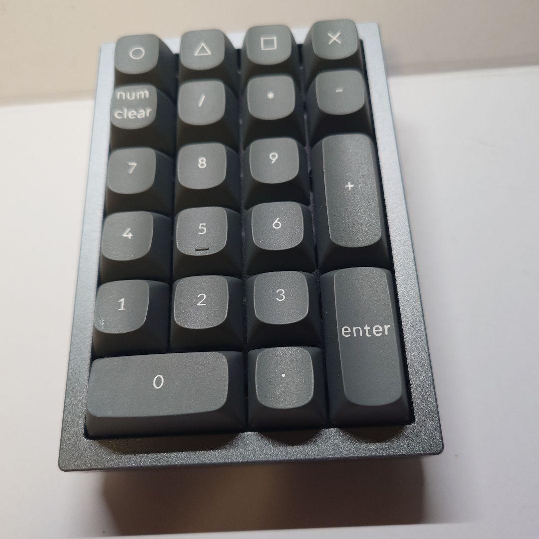 keychron Q0 有線テンキー　メルカリ最安　美品　赤軸 keychron Q0 有線テンキー メルカリ最安 美品 赤軸 - メルカリ