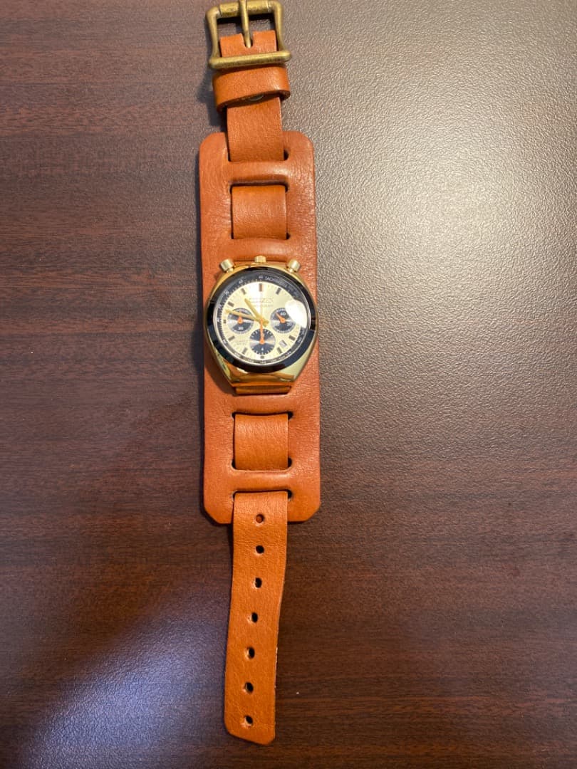 CITIZEN ツノクロノ レッドモンキー ハリウッド モデル - メルカリ