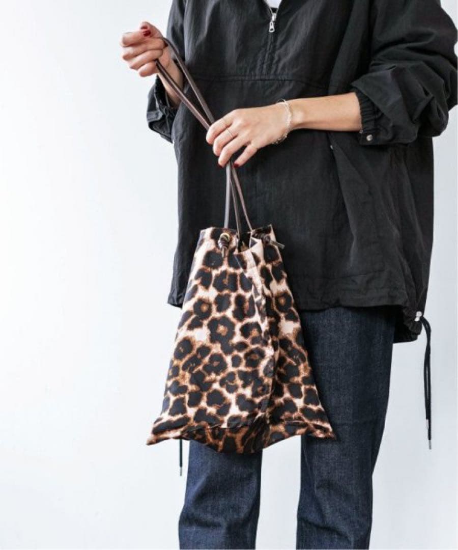 IENA【manipuri /マニプリ】プリントトートバッグ(レオパード) IENA（イエナ）の「【manipuri /マニプリ】プリントトートバッグ