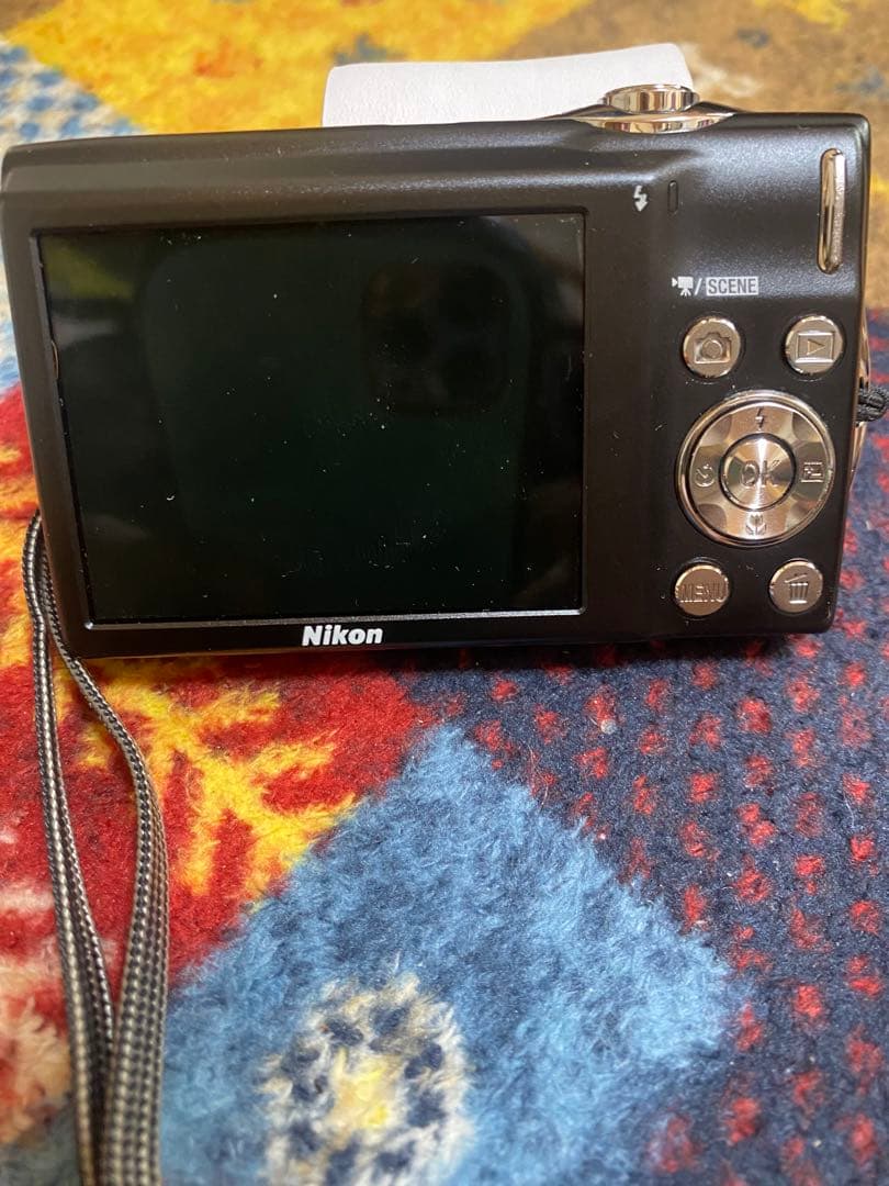 Nikon COOLPIX オレンジ色 - メルカリ