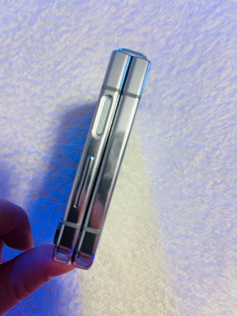 Galaxy Z Flip5 ギャラクシー512B Sim フリー グローバル版 - メルカリ