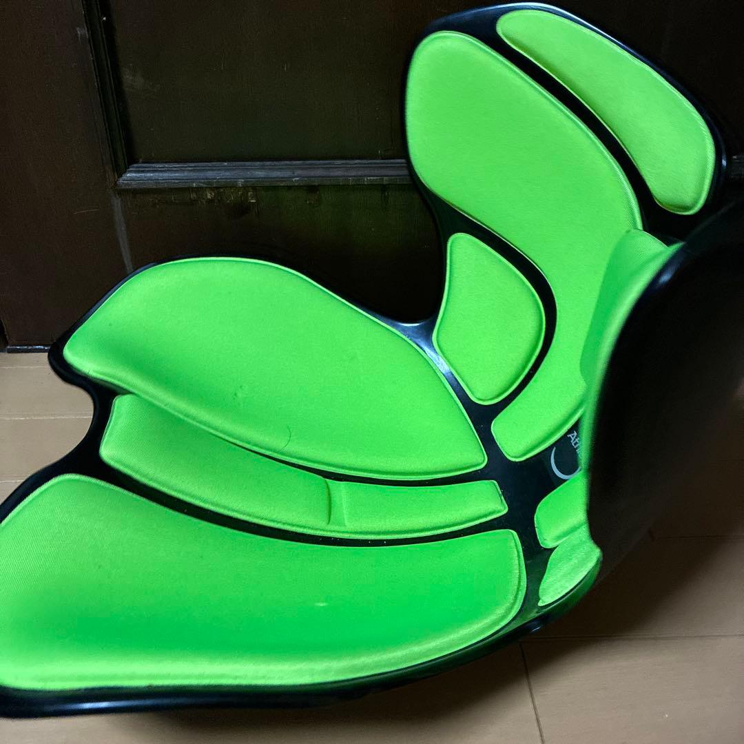 MTG Style Athlete（スタイルアスリート） 骨盤サポートチェア - メルカリ