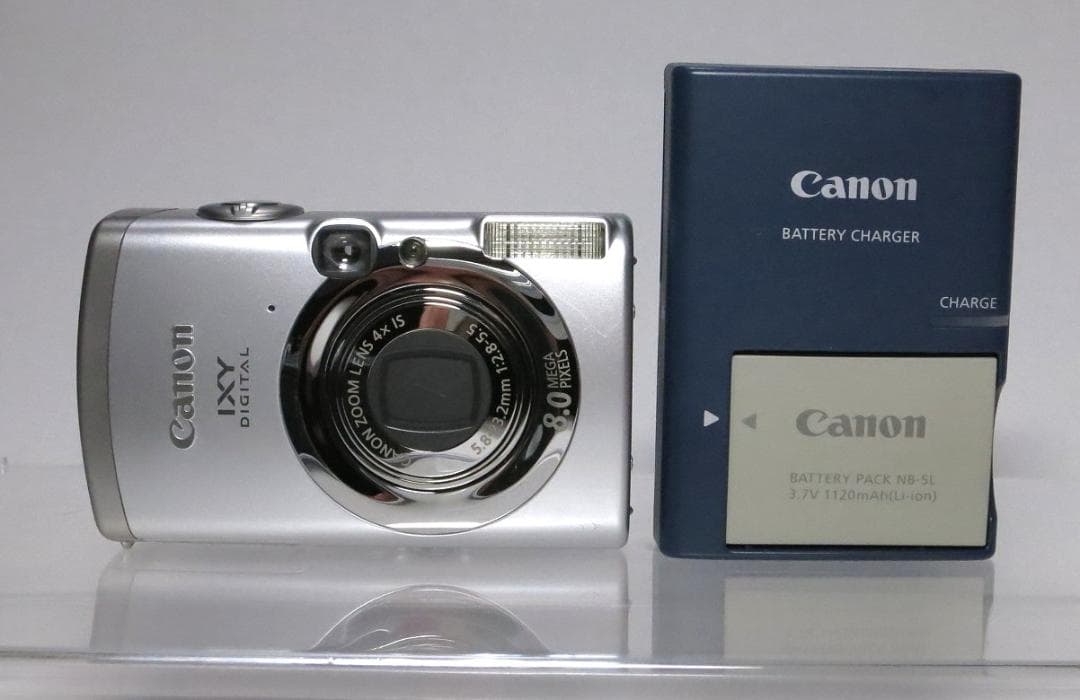 IXY DIGITAL 810 IS 動作品　バッテリー、充電器付属 DC22f Canon 互換 USBバッテリーチャージャー IXY DIGITAL 800 IS 810