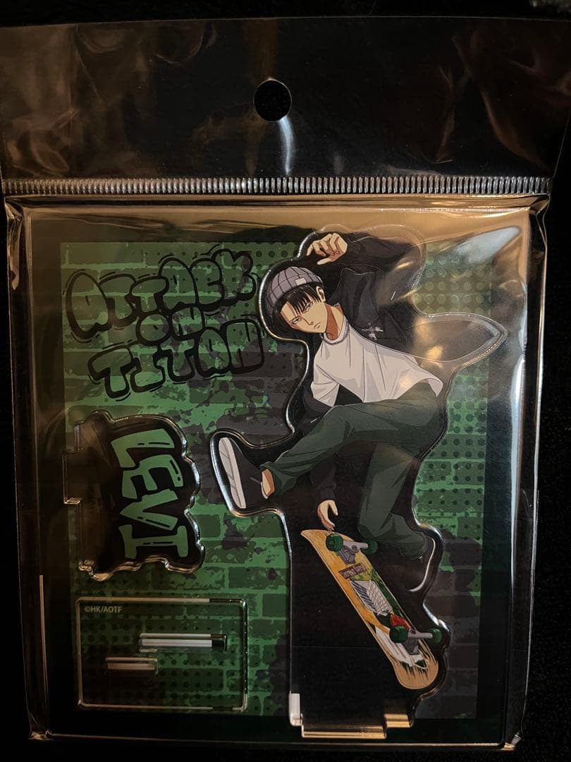 進撃の巨人 リヴァイ あみあみ スケボー アクリルスタンド アクスタ