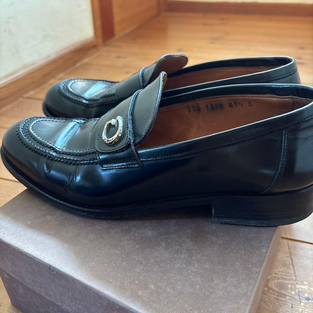 GUCCI ブラックレザー ローファー 金具付き41ハーフ 26.5 - メルカリ
