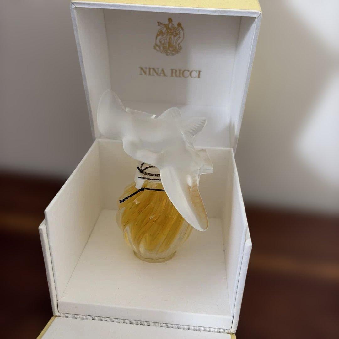 NINA RICCI L'Air du Temps 鳩キャップ付き香水