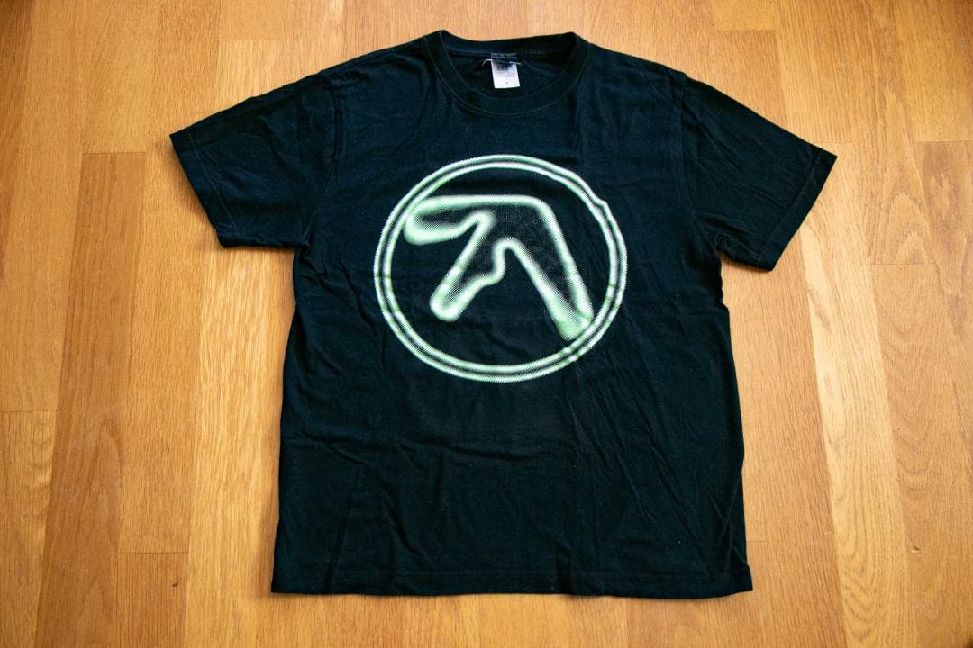APHEX TWIN （エイフェックス・ツイン）ロゴ・デザイン Tシャツ