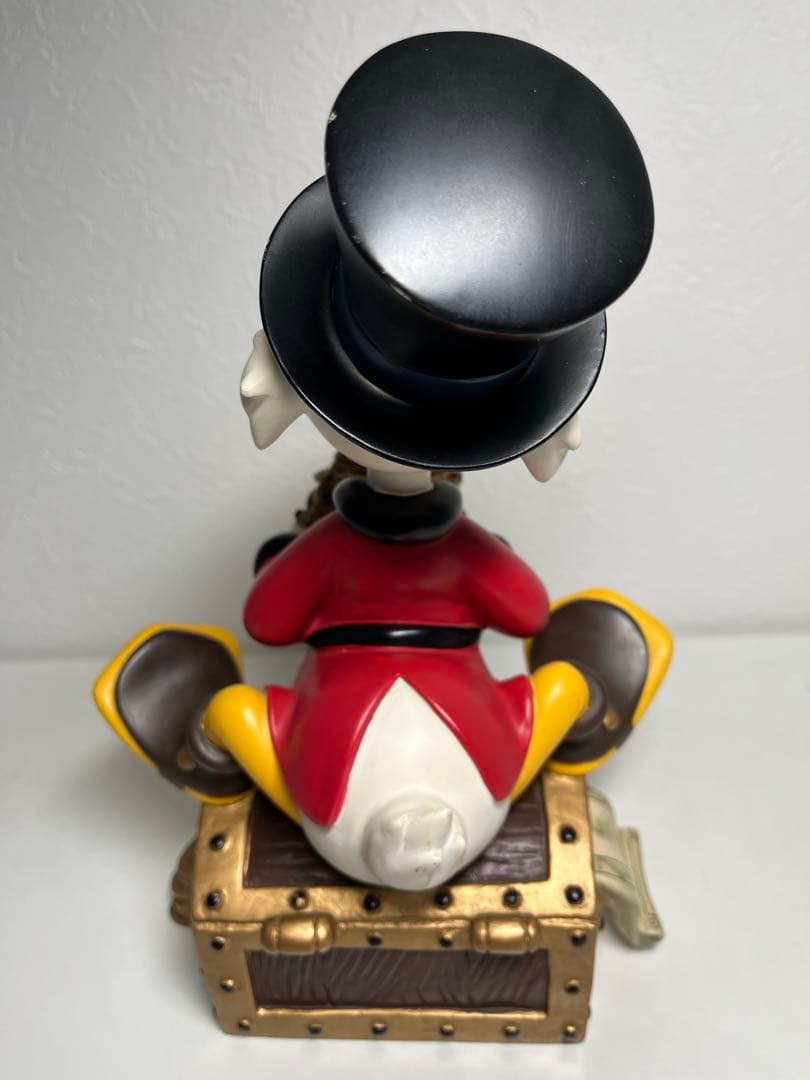 ディズニー スクルージ 置物 宝箱 - メルカリ
