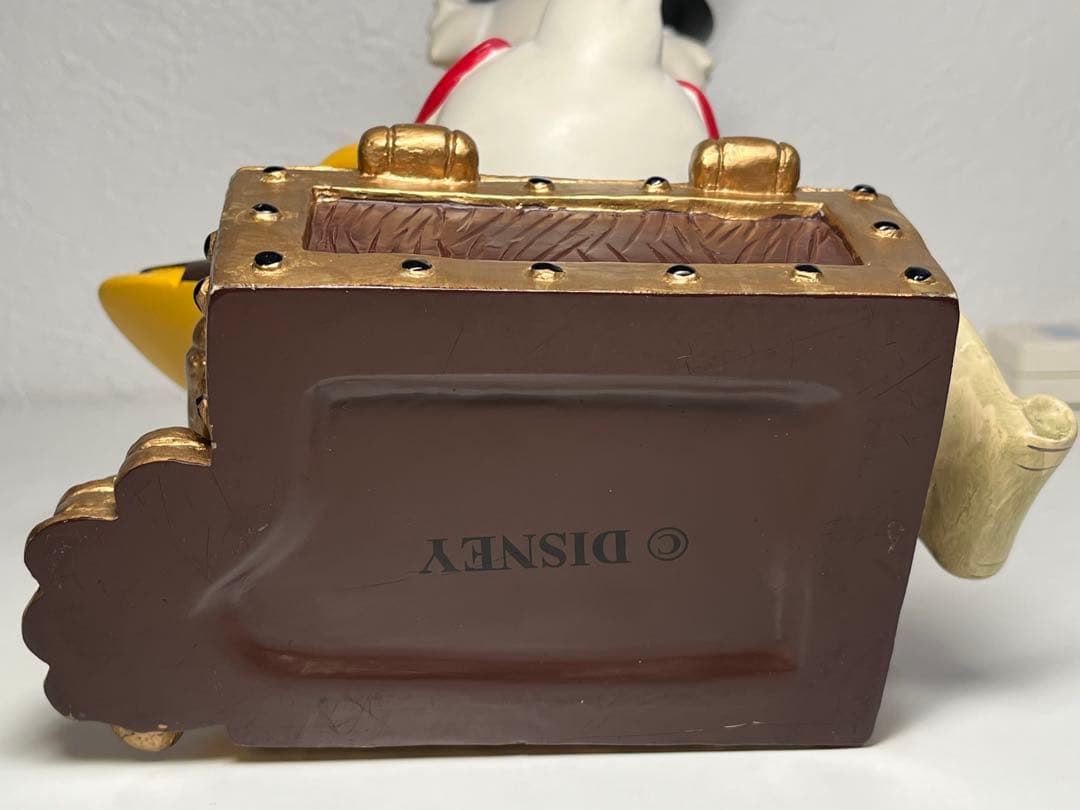 ディズニー スクルージ 置物 宝箱 - メルカリ