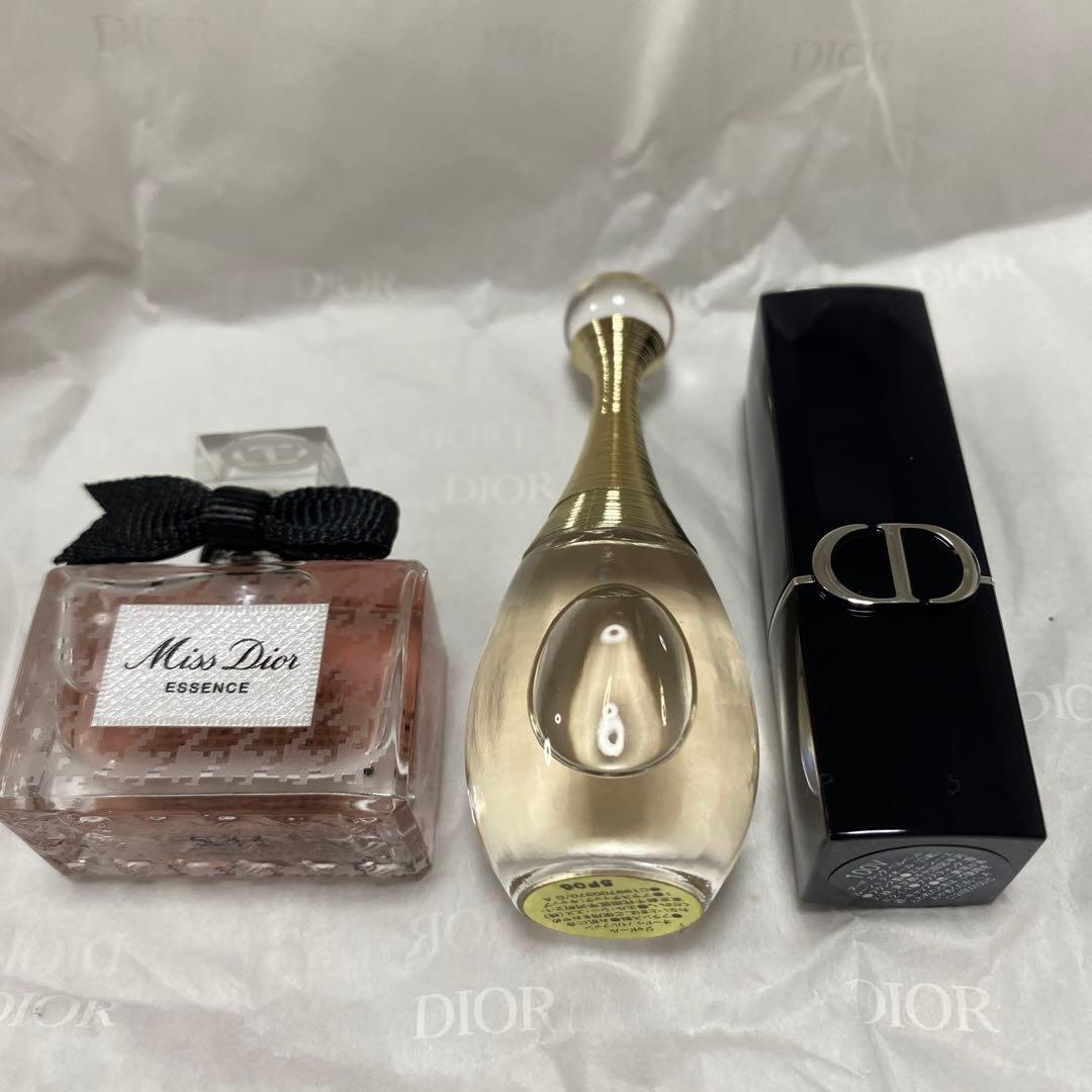 新品】DIOR ホリデーオファー2025 - メルカリ