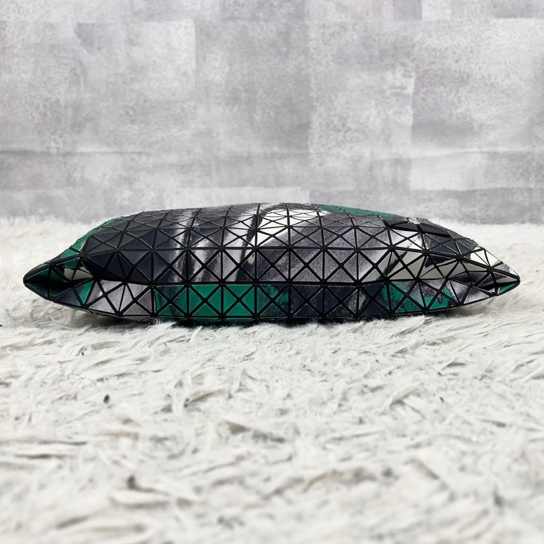 極美品 バオバオイッセイミヤケ レザー ショルダーバッグ バイカラー