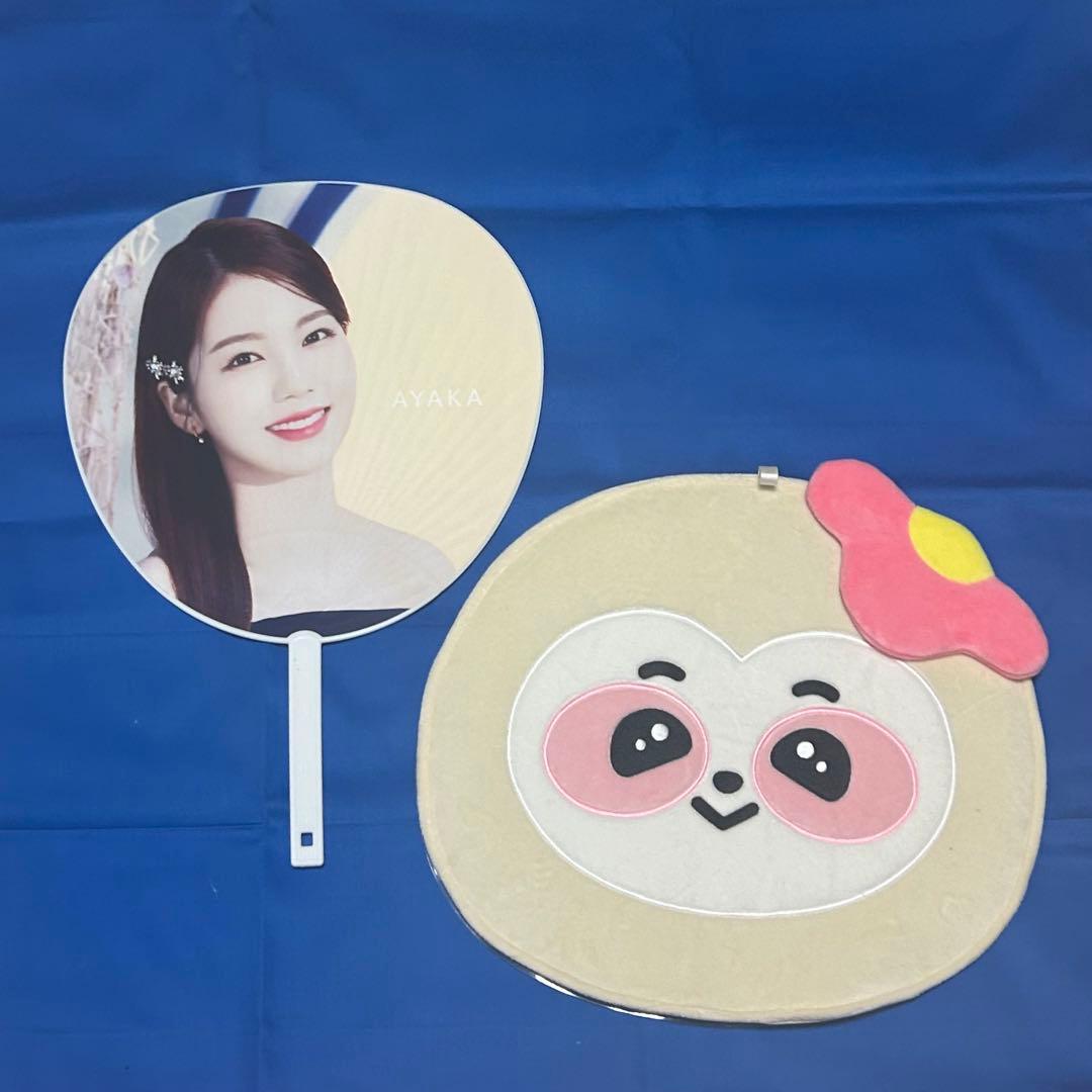 NiziU グッズ まとめ売り - メルカリ