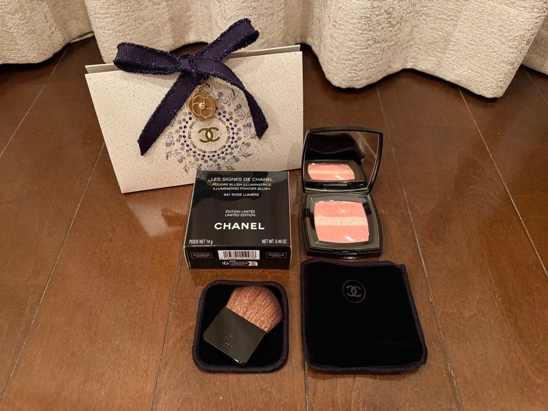 【新品未使用】CHANEL 997ローズ ルミエール チーク CHANEL（CHANEL） レ シーニュ ドゥ シャネル（シーズン限定） 通販