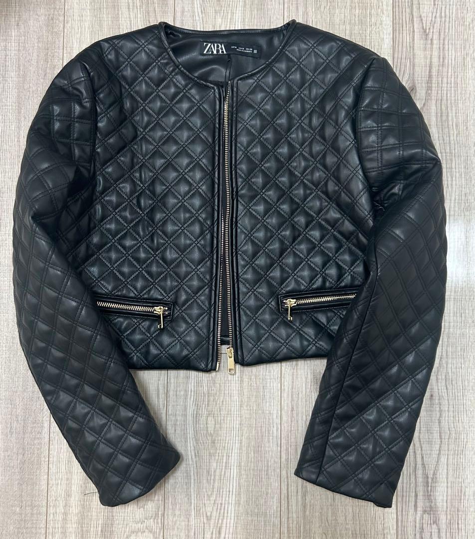 新品タグ付き未使用】ZARA ショートキルティングフェイクレザー