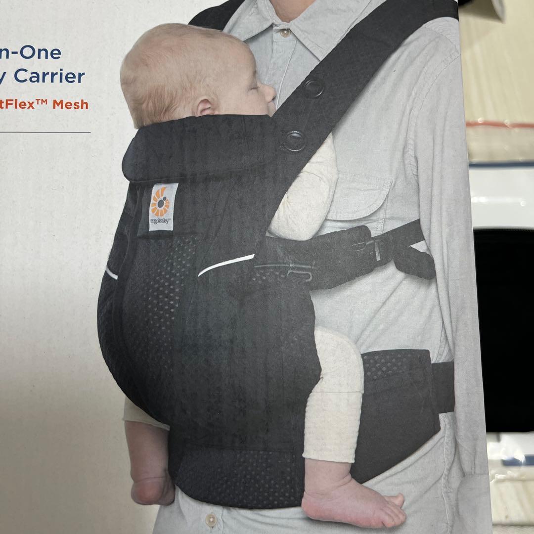 エルゴベビー OMNI BREEZE ブラック OMNI Breeze / オニキスブラック | エルゴベビー オンラインストア