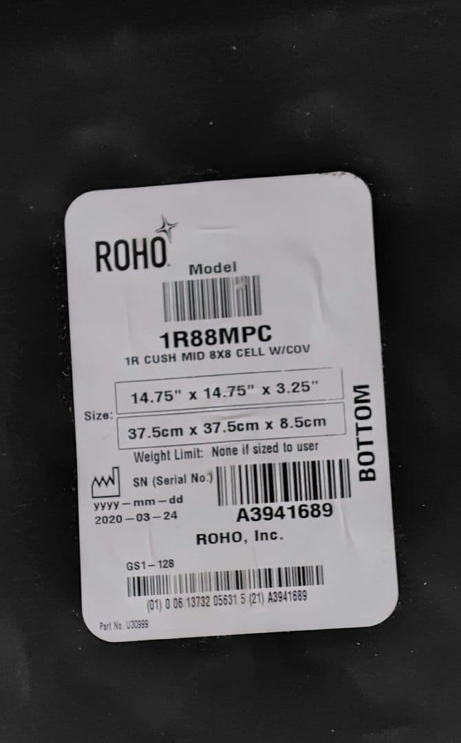 ロホクッション　幅 37.5 × 奥行 37.5 × 高さ 8.5cm