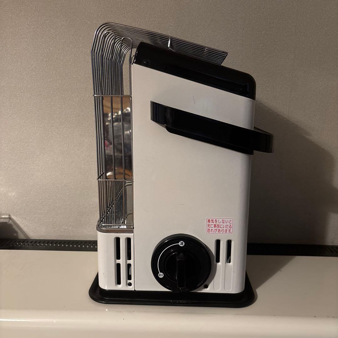 イワタニ IWATANI カセットガス ストーブ CB-STV-HPR2 - メルカリ