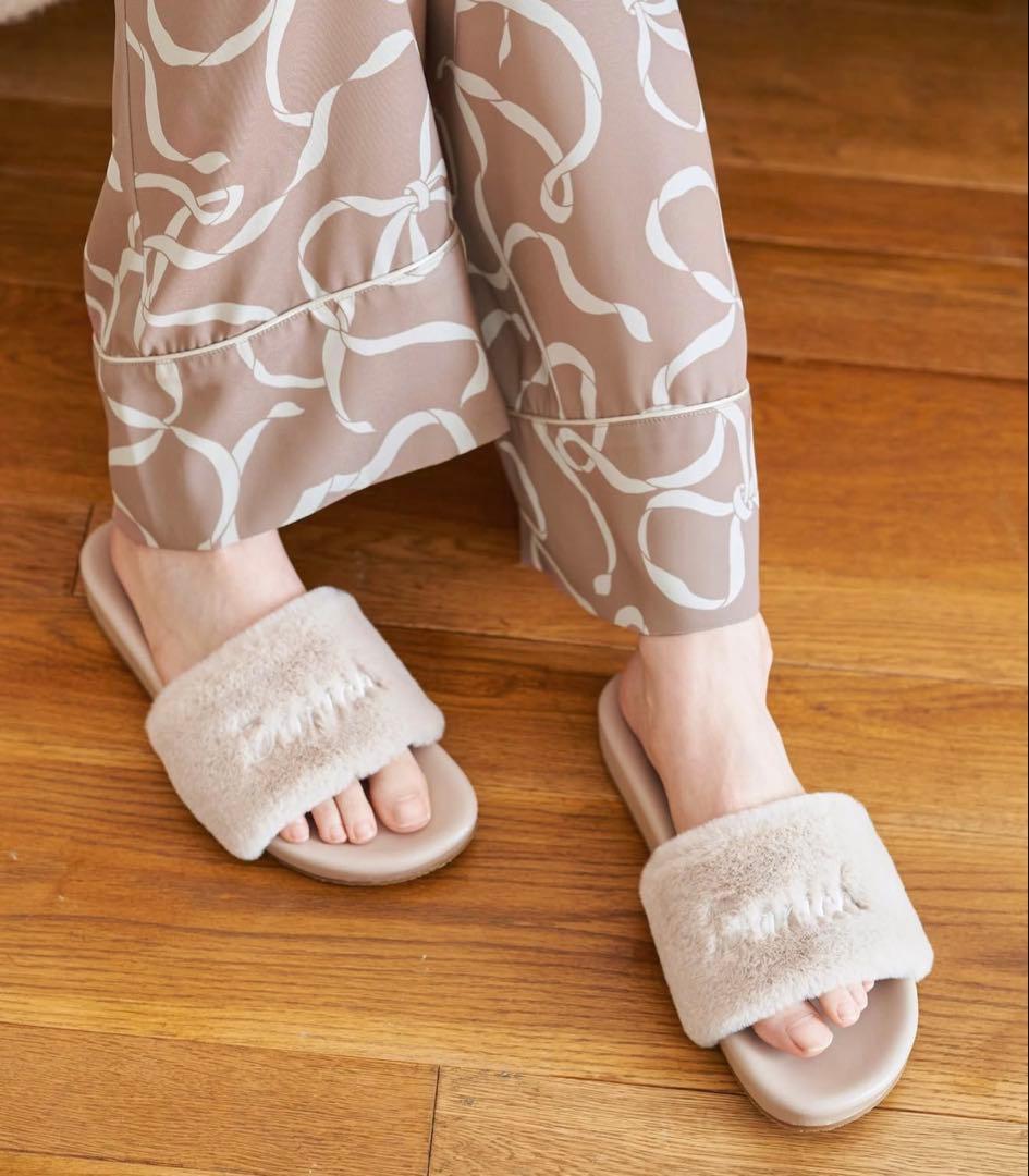 Darich 新品未使用 ファーサンダル - メルカリ