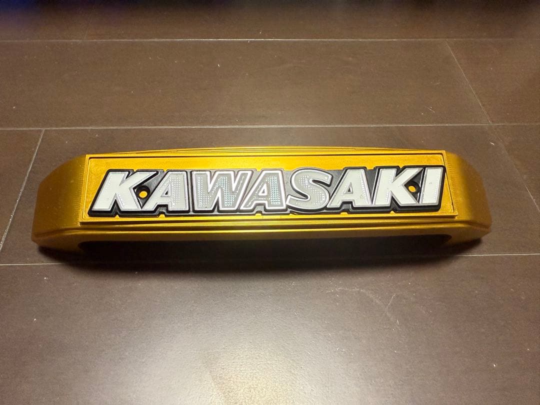 Z900RS BIGステムエンブレム KAWASAKI大文字 BIGステムエンブレム KAWASAKI大文字 ゴールド Z900RS/CAFE | ARCHI