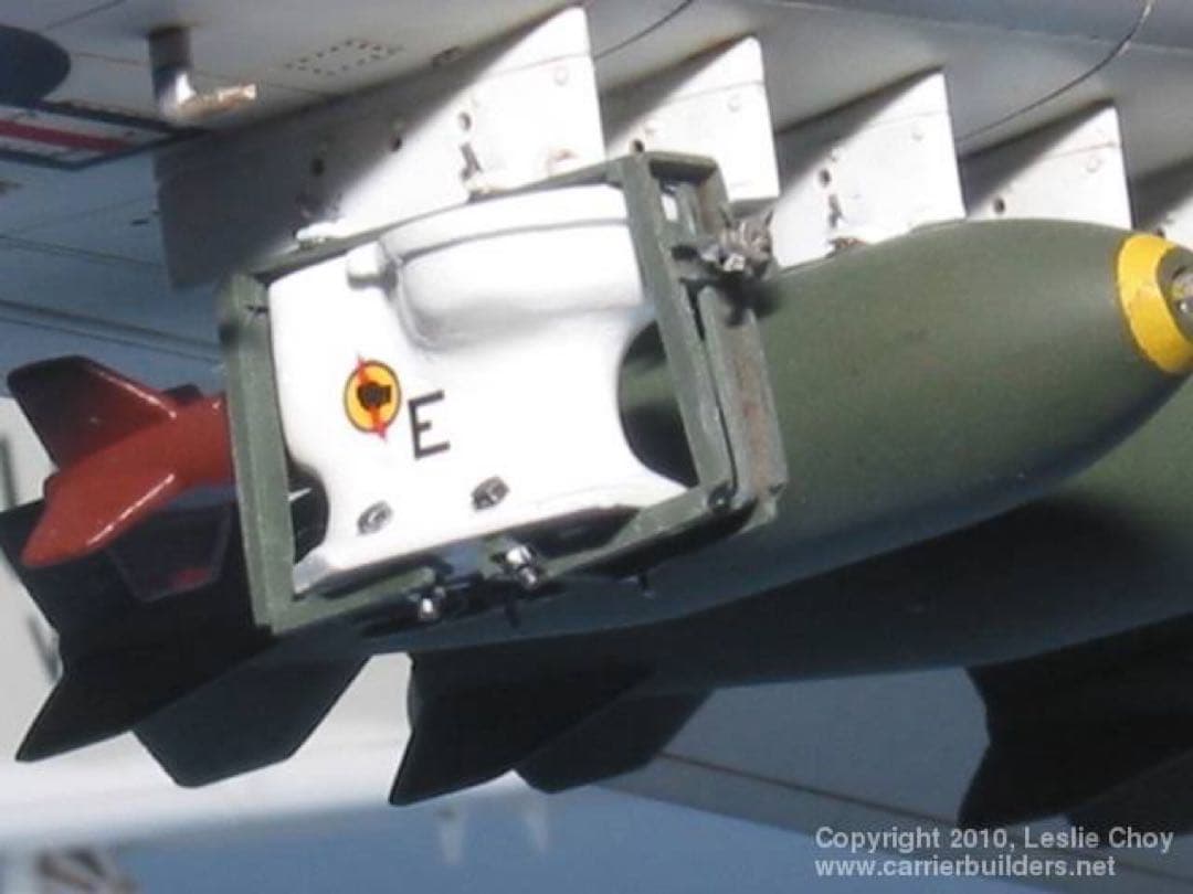 ズルズル値下げ！A-1Hスカイレイダー ペーパータイガーII - メルカリ