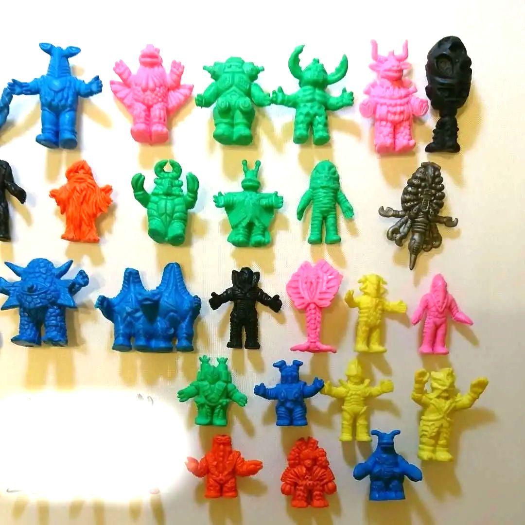 怪獣消しゴム ウルトラマン 昭和 レトロ ガシャポン - メルカリ