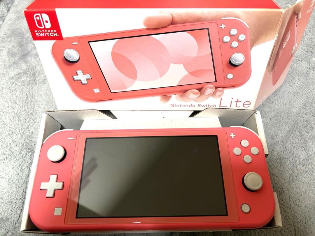 Nintendo Switch Lite コーラル（外箱,純正充電器付き） Amazon.co.jp: Nintendo Switch Lite コーラル : ゲーム