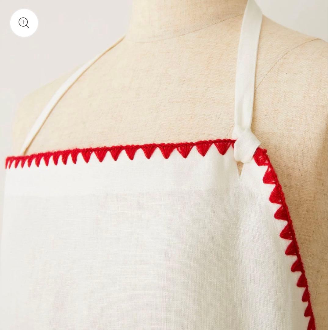 ⭐︎完売品⭐︎滝沢眞規子 タキタキ 新品 エプロン ホワイト✖️レッド