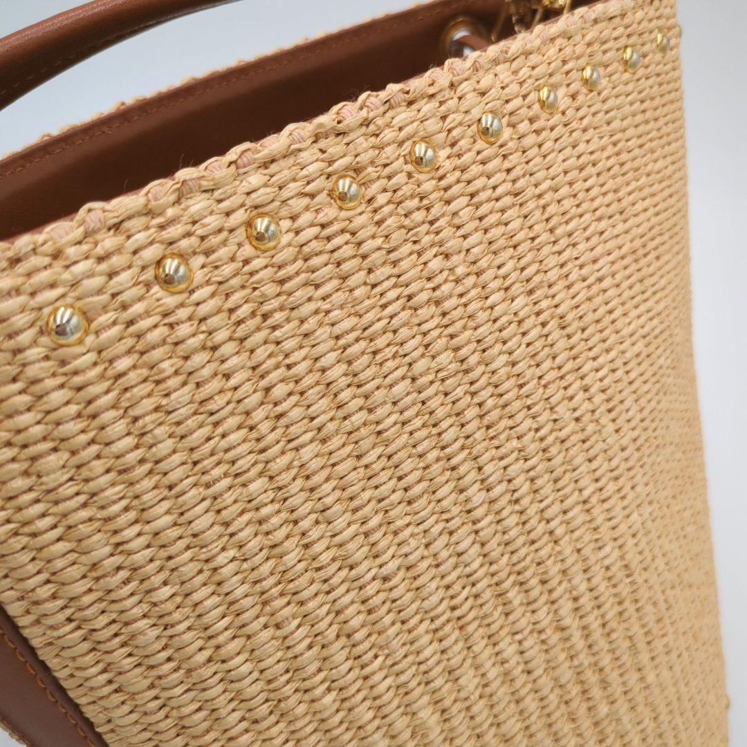 美品 クリスチャンヴィラ タッセル バケツ型 スタッズ付き 2way - メルカリ