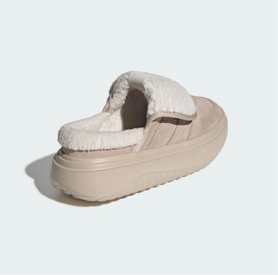 韓国限定】adidas アディダス24㎝ ボア付き クロッグサンダル ベージュ