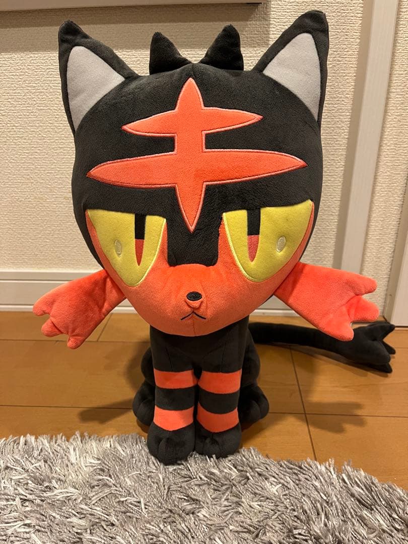 等身大ニャビー 、等身大アシマリ、おまけのモクローぬいぐるみ3点