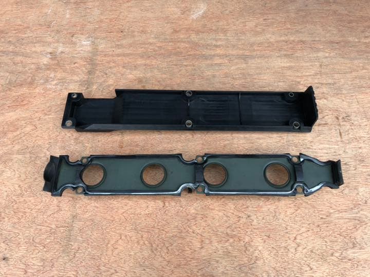 AE92 後期 4AG プラグホールカバー(AE86などに)