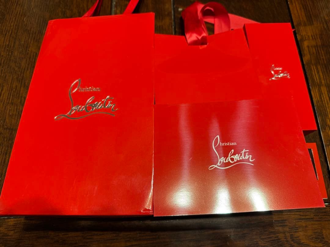 Christian Louboutin リップグロス セット ルージュスティレット ヴィニルグロス ROUGE LOUBOUTIN 001V