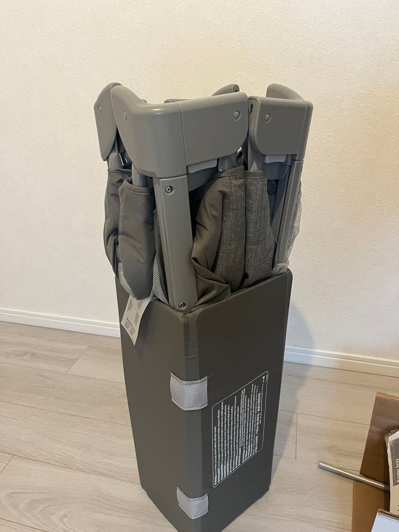 Joie 折りたたみベビーベッド グレー / Joie Folding Crib