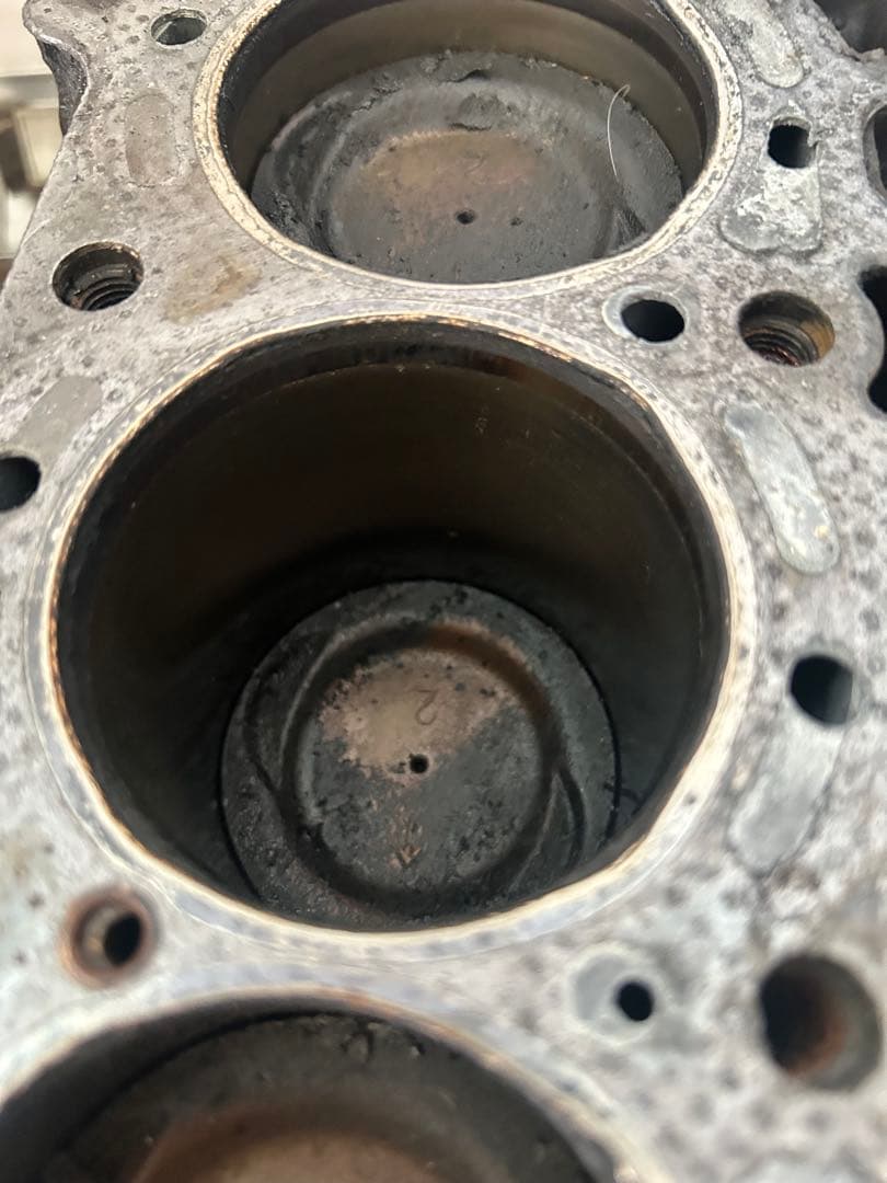 ジムニー ja11 純正 F6 エンジン 腰下 シリンダーのみ