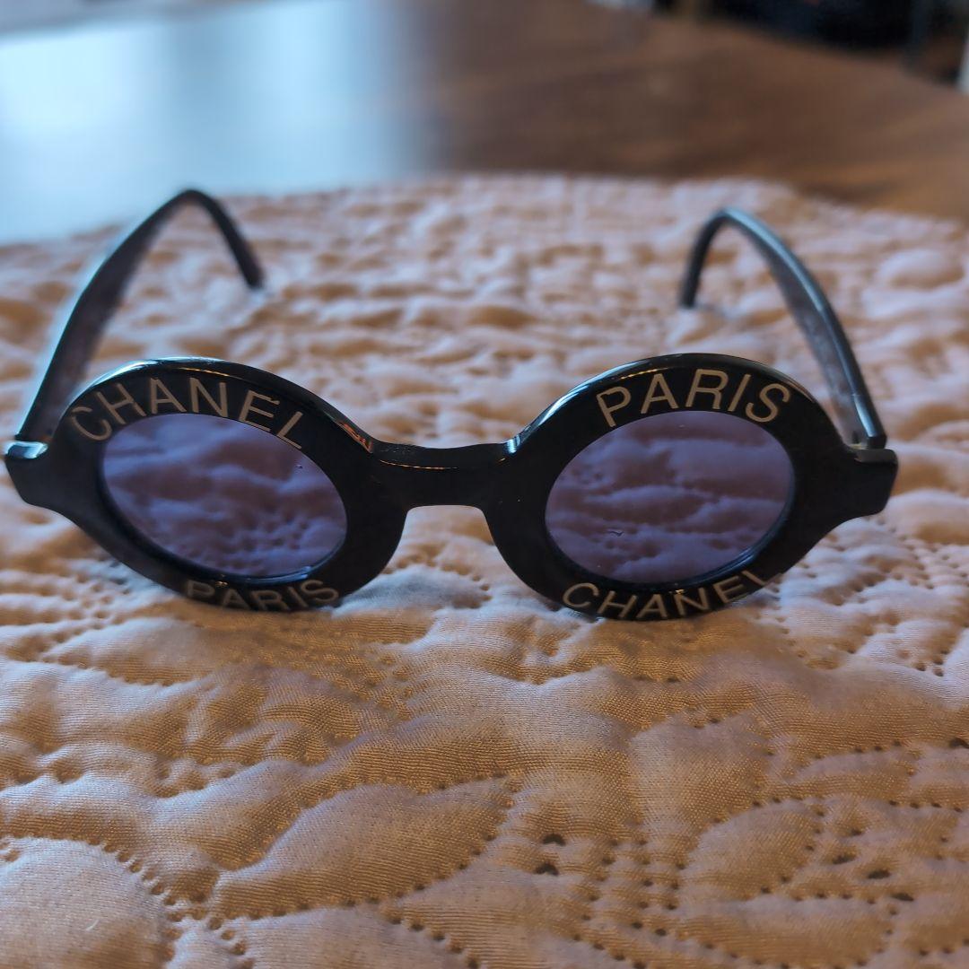 CHANEL ブラック ラウンドサングラス