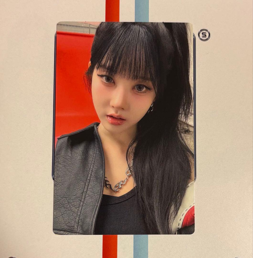 STAYC シウン STAY ALIVE 初回限定盤 トレカ - メルカリ