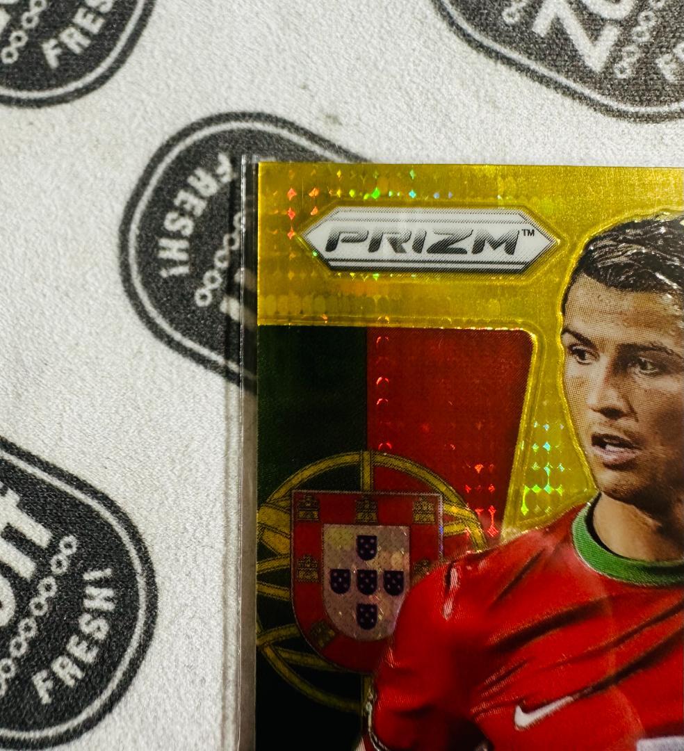 PANINI PRIZM World Cup C. Ronaldo 黄＆赤Ver - メルカリ