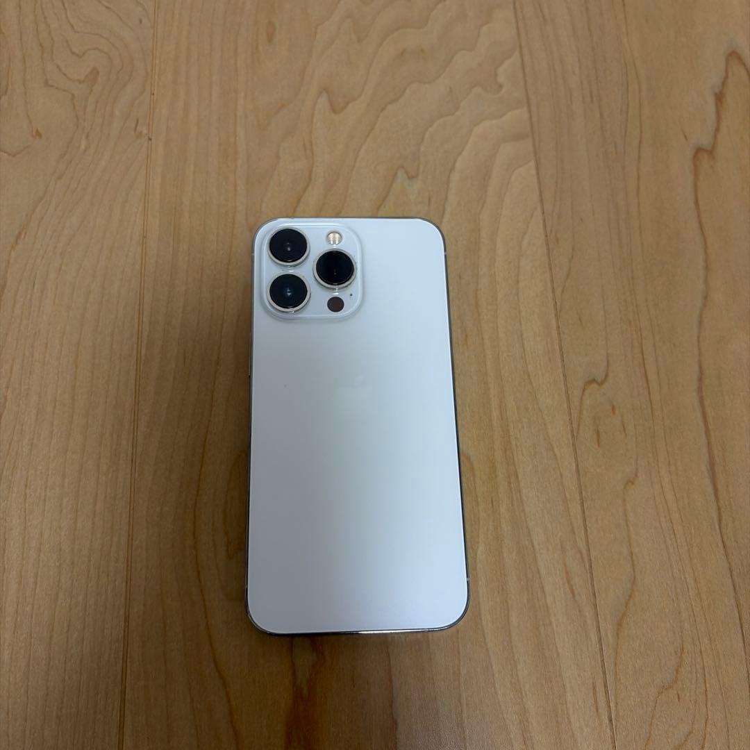 Apple iPhone 13 Pro 本体 ケース付属品付き - メルカリ