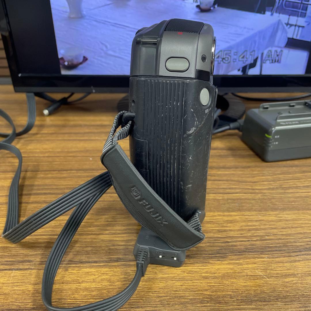 完動品】8mmテープのダビングに！ FUJIX ビデオカメラ FS-1 - メルカリ