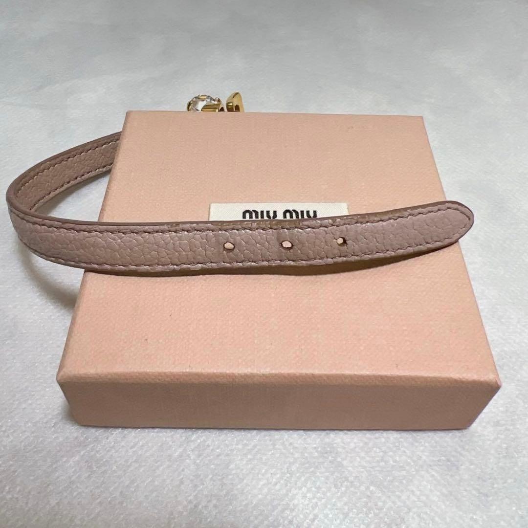 miumiu ミュウミュウ ハートクリスタル レザーブレスレット - メルカリ