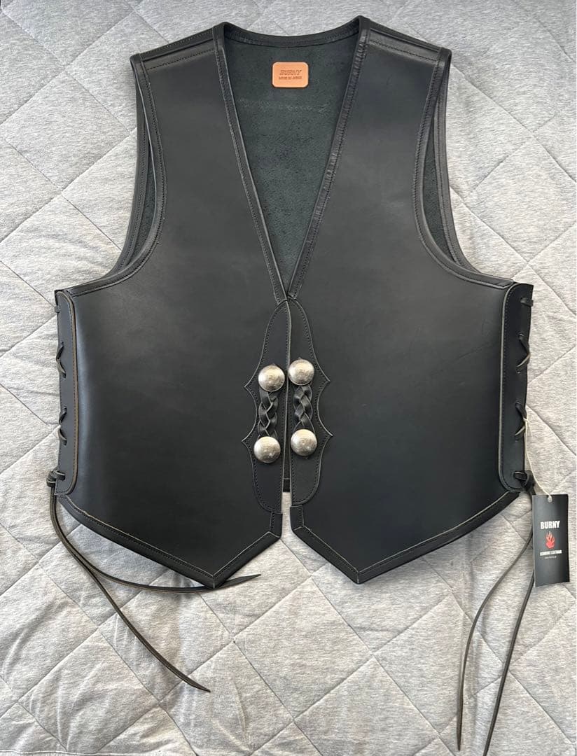 BURNYサドルレザーベスト 一生物 ストリートサイズLL - メルカリ